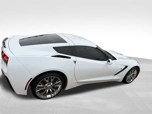 Used 2017 Chevrolet Corvette Stingray Coupe w/ 1LT RWD image 7