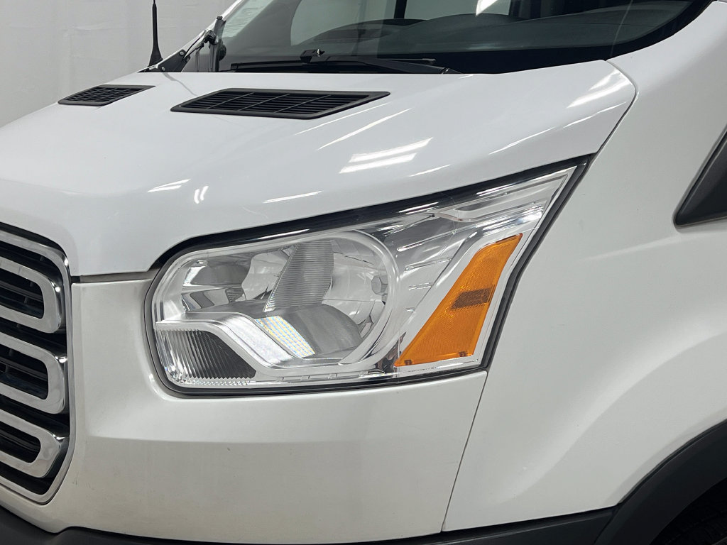 Used 2019 Ford Transit 150 148 Low Roof w/ Exterior Upgrade Package RWD image 33