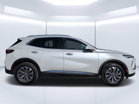 Used 2024 Buick Envision Preferred AWD/4WD image 2