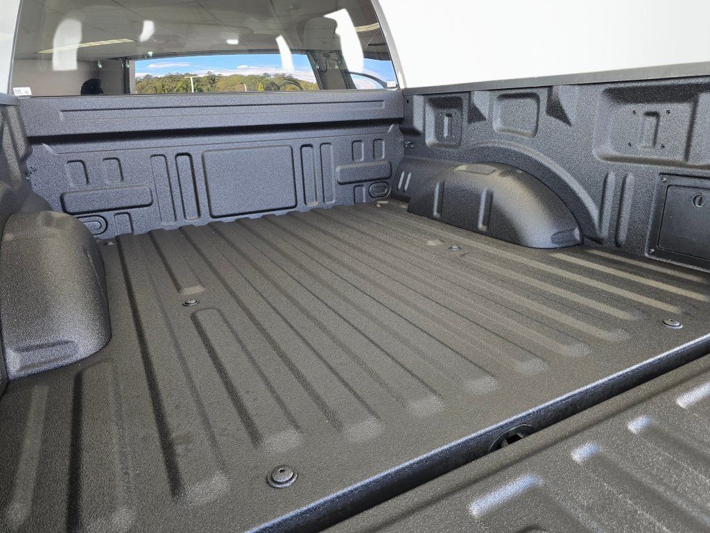 Used 2025 Ford F150 XLT w/ Equipment Group 301A Standard AWD/4WD image 15