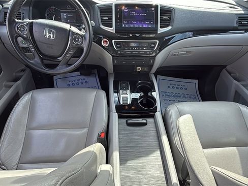 Used 2017 Honda Pilot Touring image 15