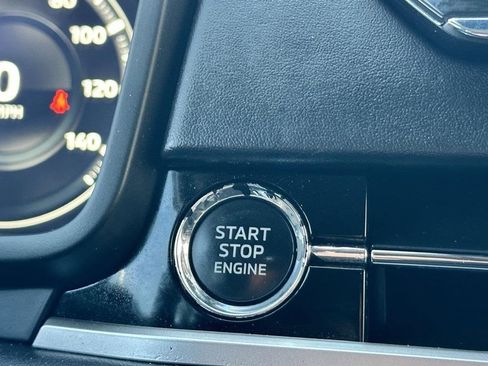 Used 2022 Mitsubishi Outlander SEL image 16