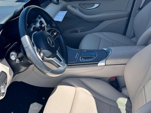 Used 2022 Mercedes-Benz GLC 300 image 5