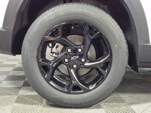 New 2026 Chevrolet Trax LT FWD image 25