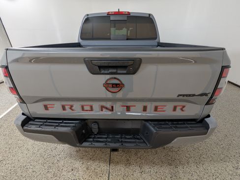 Used 2023 Nissan Frontier PRO-4X w/ Tow Package AWD/4WD image 6