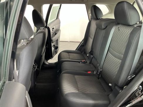 Used 2020 Nissan Rogue S FWD image 40