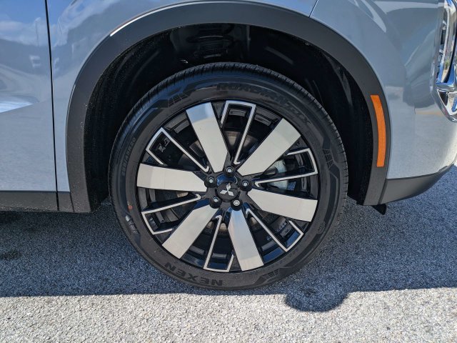 New 2026 Mitsubishi Outlander SE AWD/4WD image 11