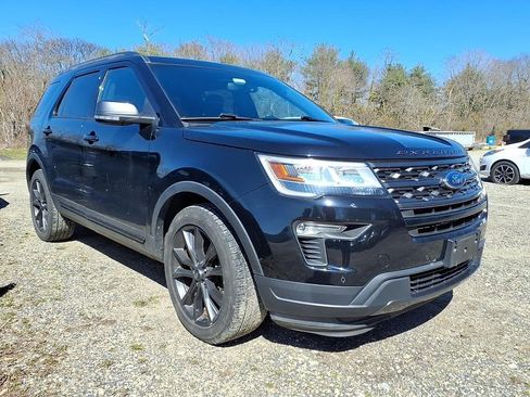 Used 2018 Ford Explorer XLT w/ Equipment Group 202A image 1