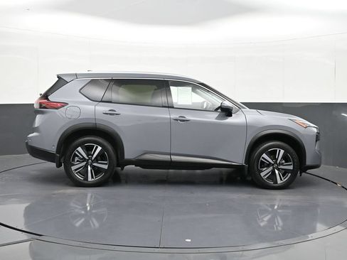 Used 2025 Nissan Rogue SL w/ SL Premium Package AWD/4WD image 6