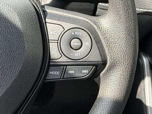 Certified 2025 Toyota RAV4 XLE FWD image 16