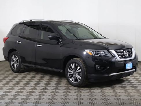 Used 2019 Nissan Pathfinder SV image 55
