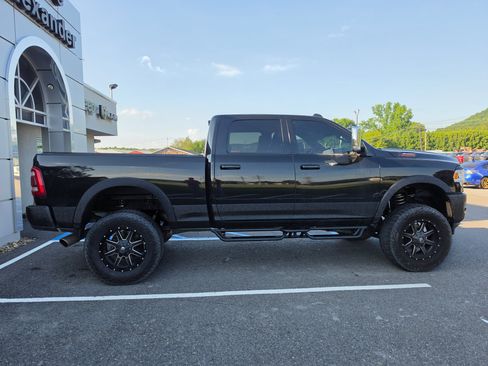 Used 2022 RAM 3500 Laramie AWD/4WD image 2