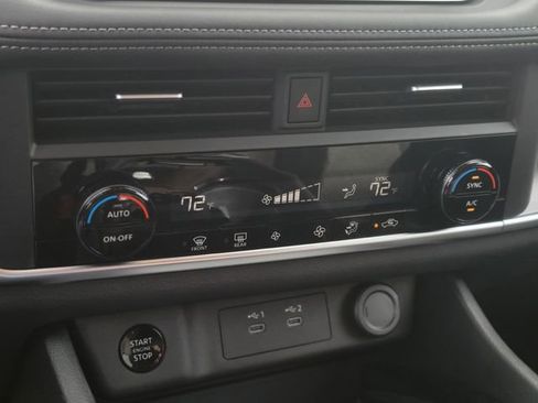 Used 2026 Nissan Rogue SV image 28