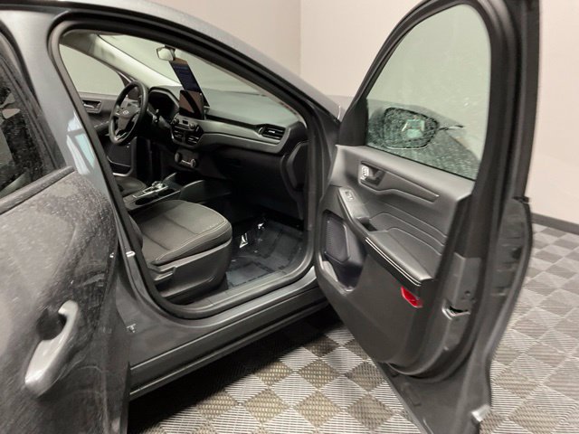 Used 2023 Ford Escape Active w/ Cold Weather Package FWD image 22