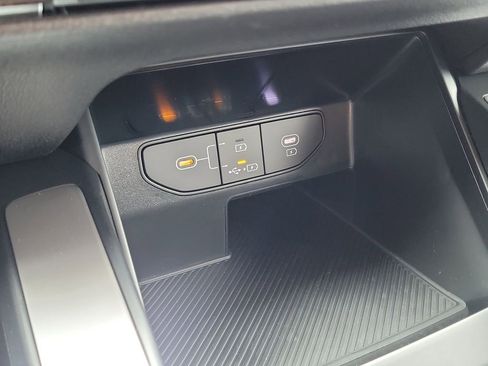 New 2026 Kia Sorento LX FWD image 33