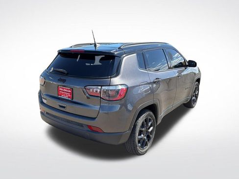 Used 2023 Jeep Compass Latitude AWD/4WD image 25