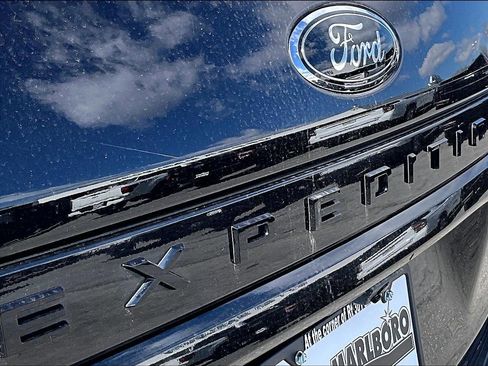 Certified 2022 Ford Expedition Max Limited image 8