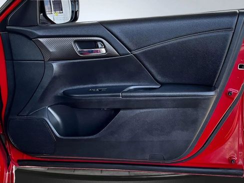 Used 2016 Honda Accord Sport image 24