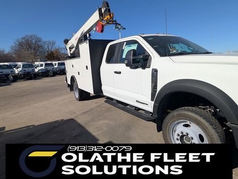 New 2025 Ford F550 4x4 Supercab Super Duty image 8