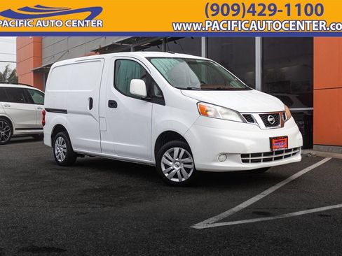 Used 2020 Nissan NV200 SV w/ Back Door Glass Package image 1