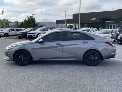 Certified 2023 Hyundai Elantra SEL FWD image 24