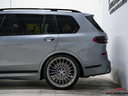 Used 2024 BMW ALPINA XB7 AWD/4WD image 15