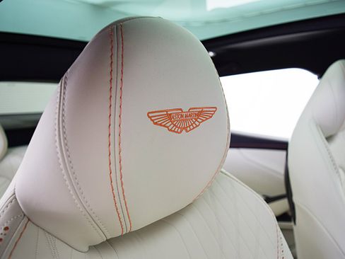 Used 2022 Aston Martin DBX DBX image 44