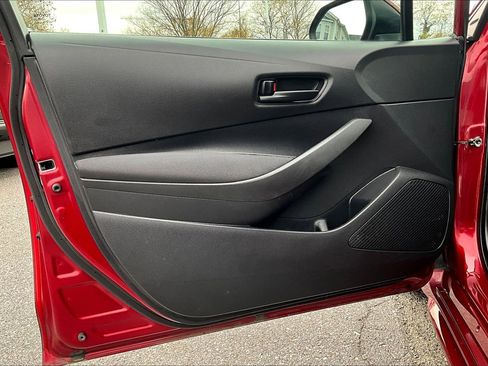 Used 2024 Toyota Corolla LE image 21