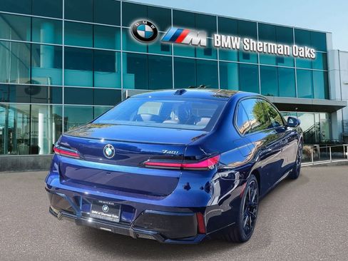 New 2026 BMW 740i w/ Premium Package image 4