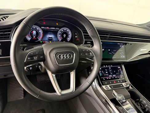 Used 2025 Audi Q7 3.0T Premium Plus AWD/4WD image 29
