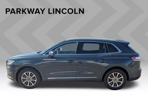 Used 2022 Lincoln Nautilus Standard w/ Premium Package image 8
