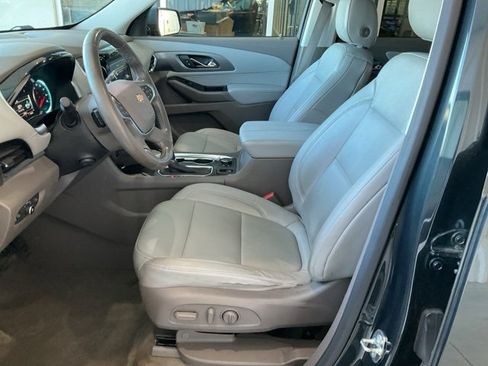 Used 2018 Chevrolet Traverse Premier w/ Driver Confidence II Package image 4