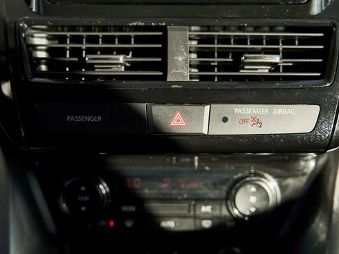 Used 2022 Mitsubishi Eclipse Cross ES image 35