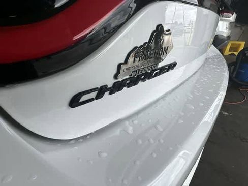 Used 2020 Dodge Charger SXT w/ Blacktop Package image 11