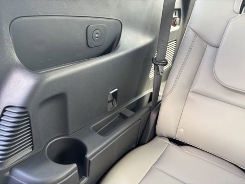 New 2026 Ford Explorer Active w/ Active Comfort Package image 30