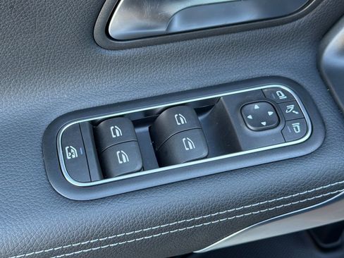 Used 2025 Mercedes-Benz CLA 250 4MATIC image 12