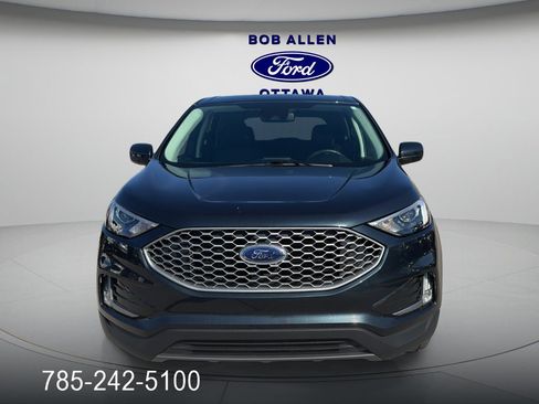 Used 2024 Ford Edge SEL w/ Convenience Package image 9