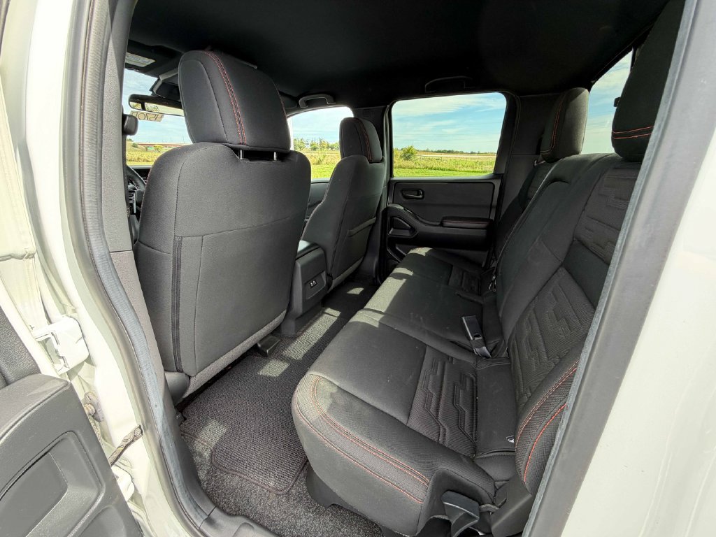 Used 2026 Nissan Frontier PRO-4X AWD/4WD image 19