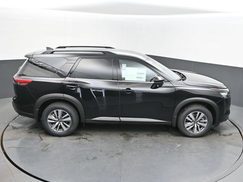 New 2026 Nissan Pathfinder SL FWD image 38