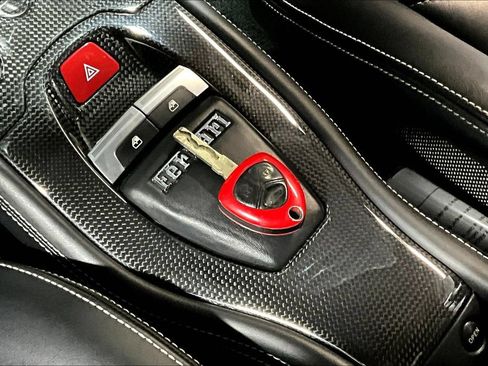 Used 2015 Ferrari 458 Italia Coupe RWD image 29