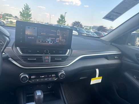New 2026 Nissan Altima 2.5 SV w/ SV Special Edition Package FWD image 15