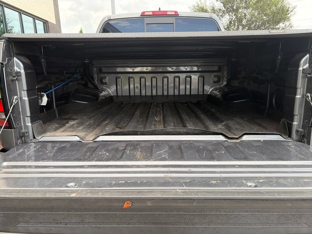 Used 2022 Nissan Frontier SV RWD image 32