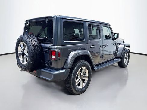 Used 2021 Jeep Wrangler Unlimited Sahara w/ Cold Weather Group image 7