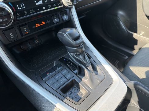 Used 2023 Toyota RAV4 XLE w/ XLE Grade Weather Package AWD/4WD image 28