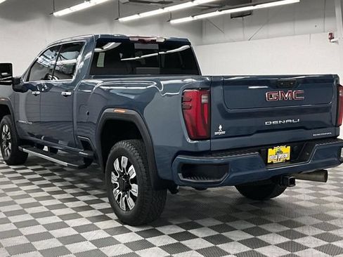 Used 2025 GMC Sierra 2500 Denali w/ Denali Reserve Package AWD/4WD image 2