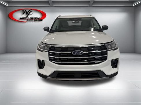 New 2026 Ford Explorer Active image 2