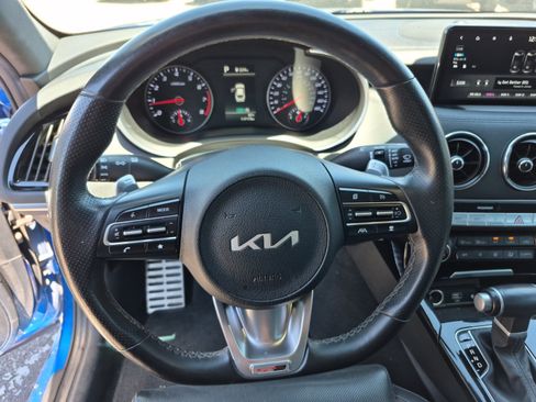 Used 2022 Kia Stinger GT-Line w/ Sun & Sound Package AWD/4WD image 9