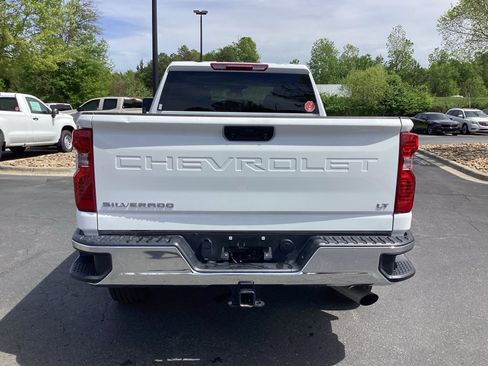 Used 2025 Chevrolet Silverado 2500 LT w/ Convenience Package AWD/4WD image 3