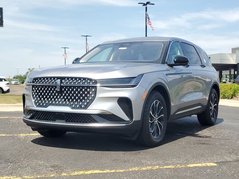 New 2026 Lincoln Nautilus Premier w/ Equipment Group 102A AWD/4WD image 2