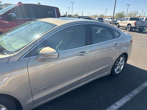 Used 2015 Ford Fusion Titanium FWD image 5